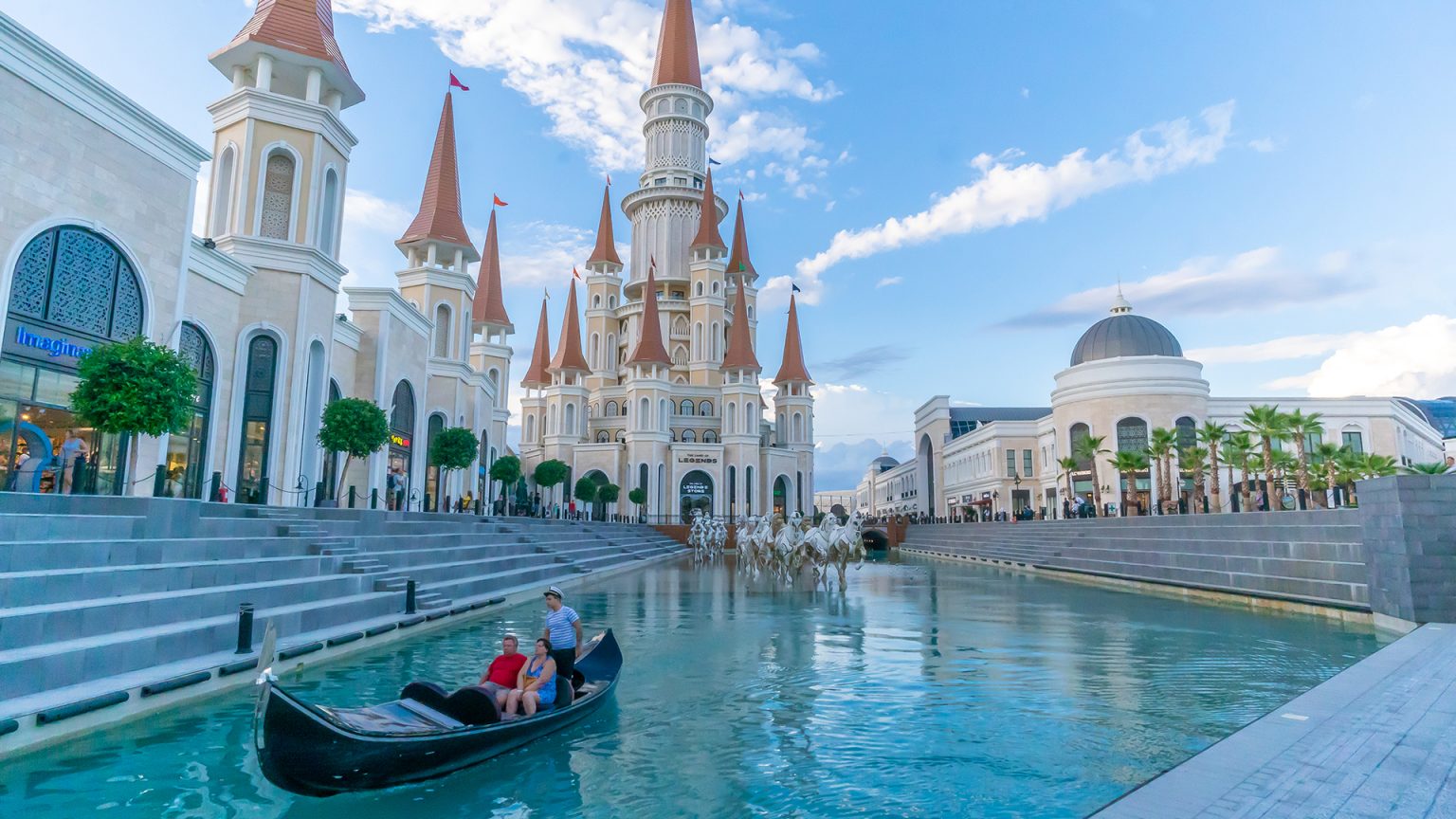 the-land-of-legends-shopping-avenue-gultekin-mimarl-k